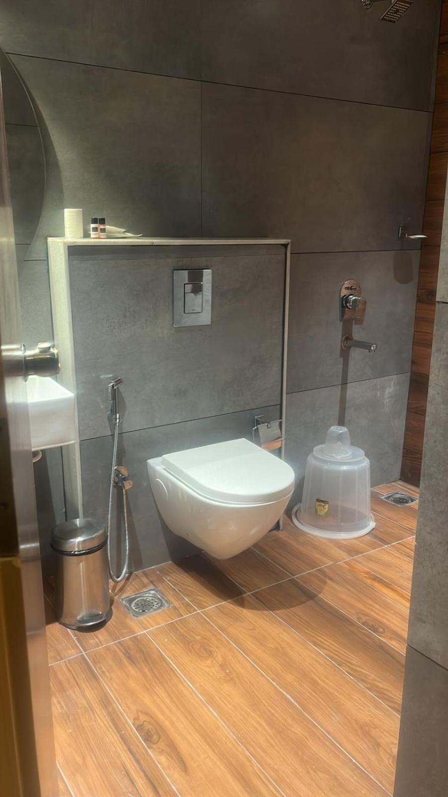 The Continental Inn & Suites Mysore Extérieur photo