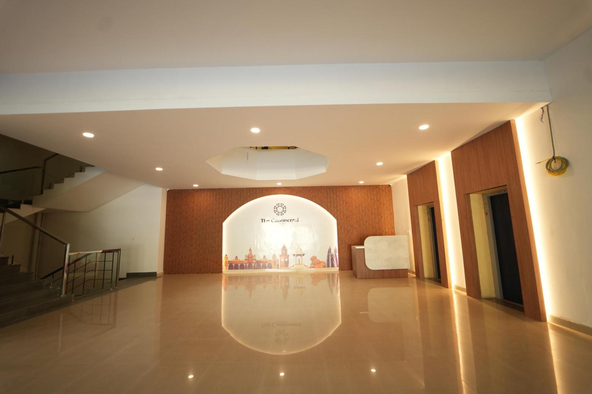 The Continental Inn & Suites Mysore Extérieur photo