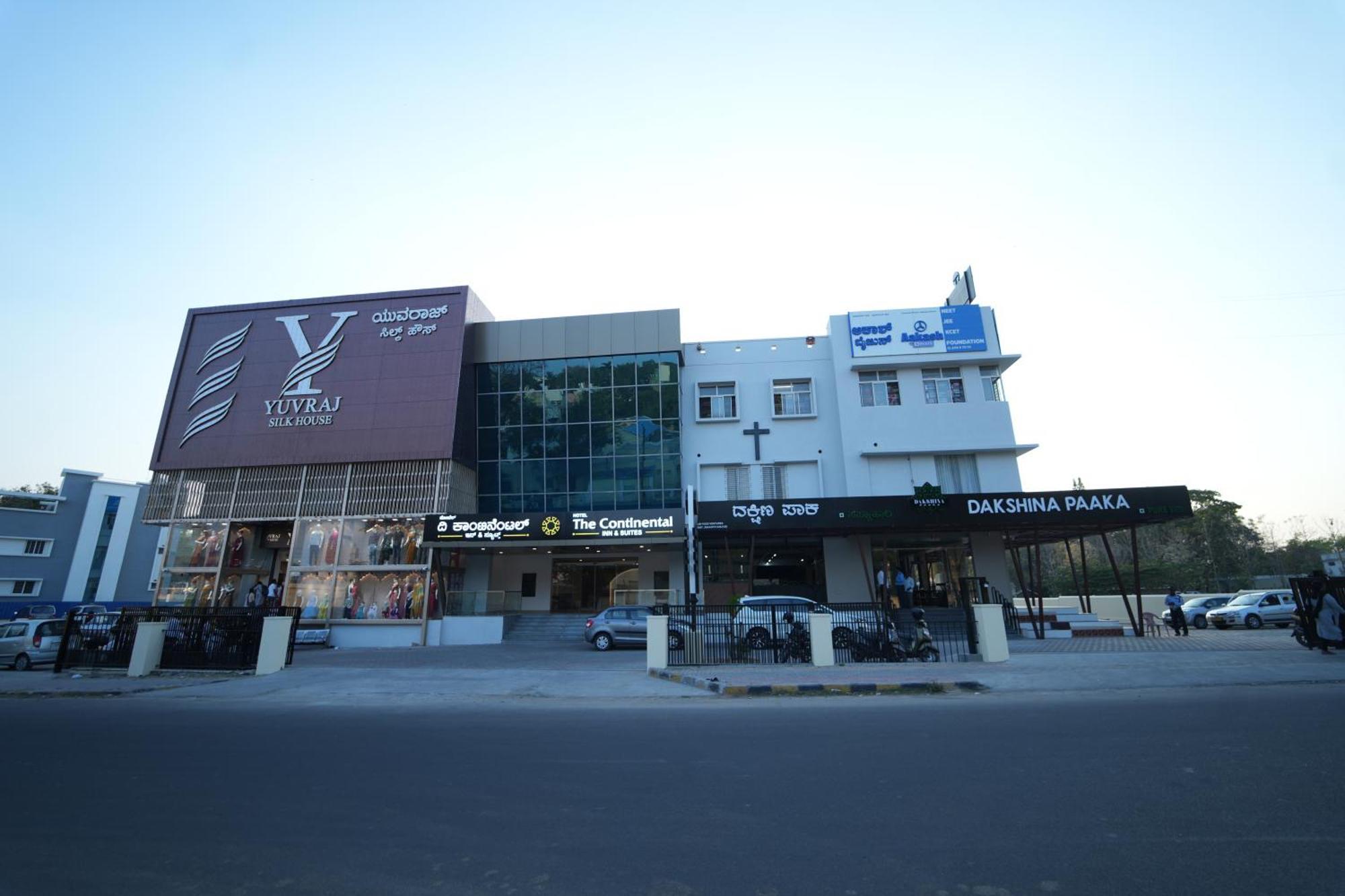 The Continental Inn & Suites Mysore Extérieur photo