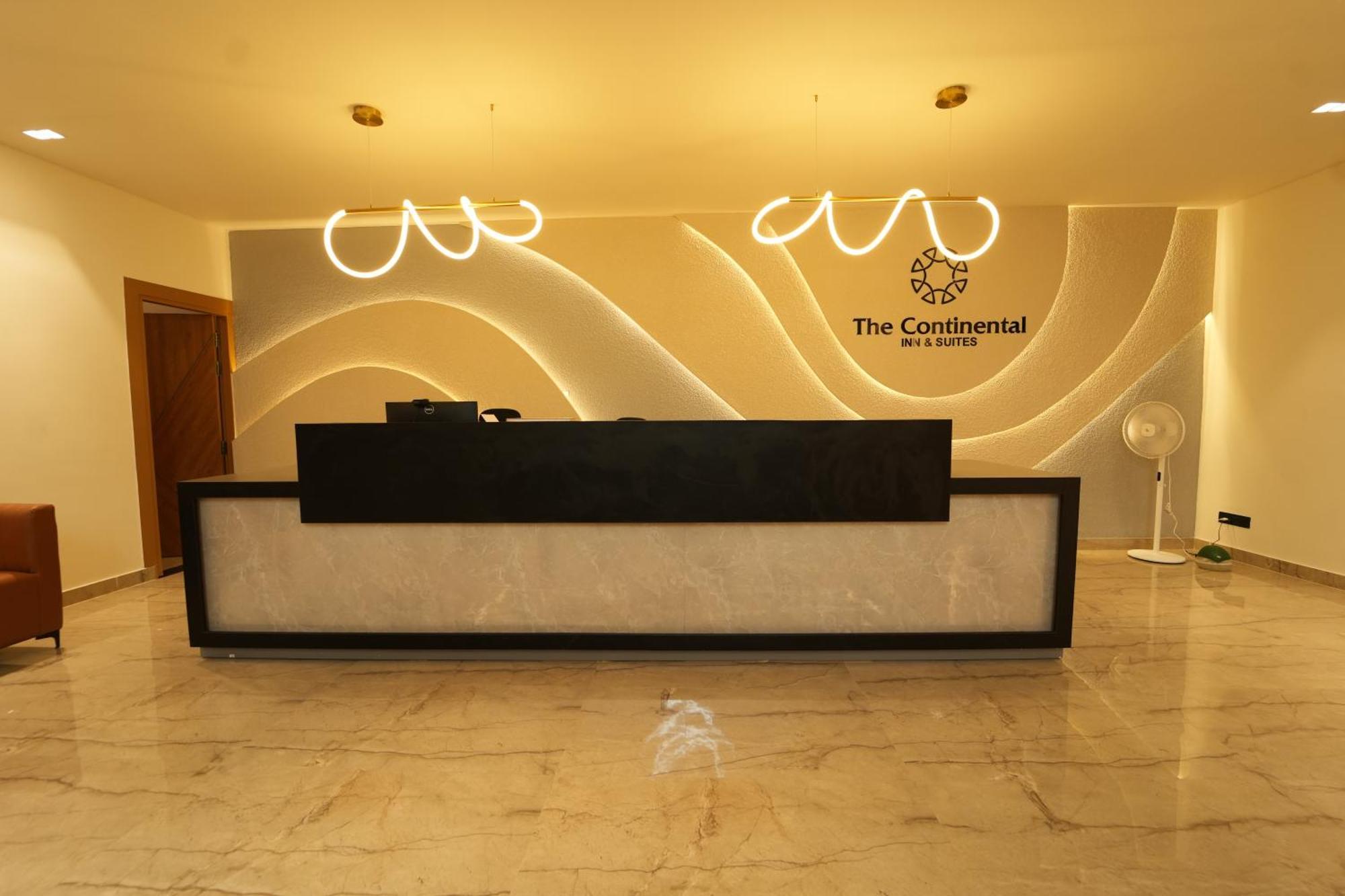 The Continental Inn & Suites Mysore Extérieur photo